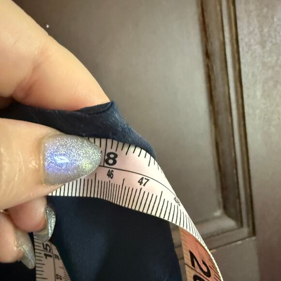 10 Crosby DEREK LAM | Navy Blue and Black Silk V Neck Sleeveless Shell Top Small - Picture 7 of 8